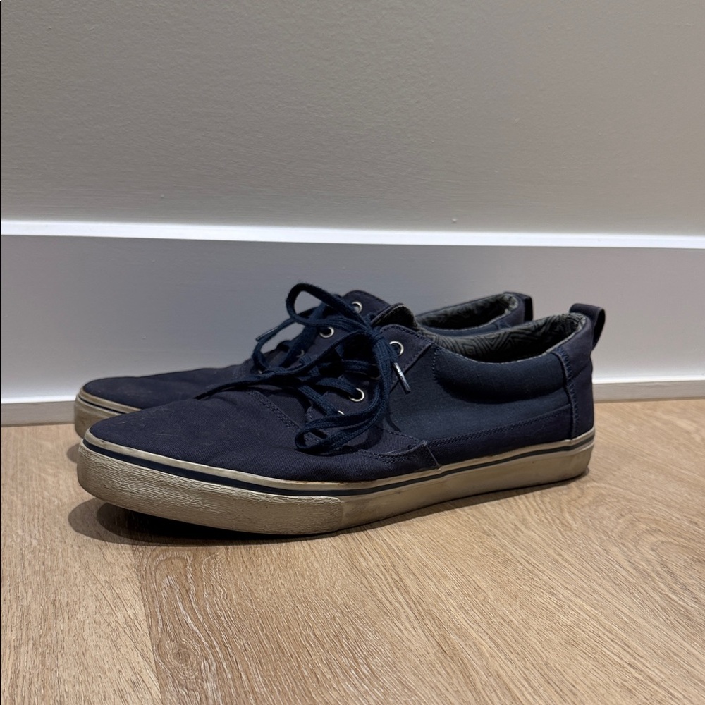 Toms Men's Dark Blue Canvas Sneakers Size 14